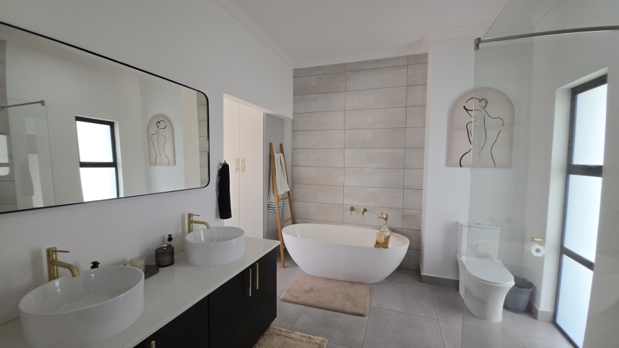 4 Bedroom Property for Sale in La Camargue Private Country Estate North West